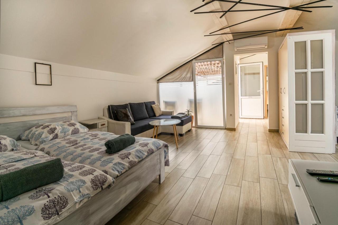 Hangar Apartments Izola Luaran gambar