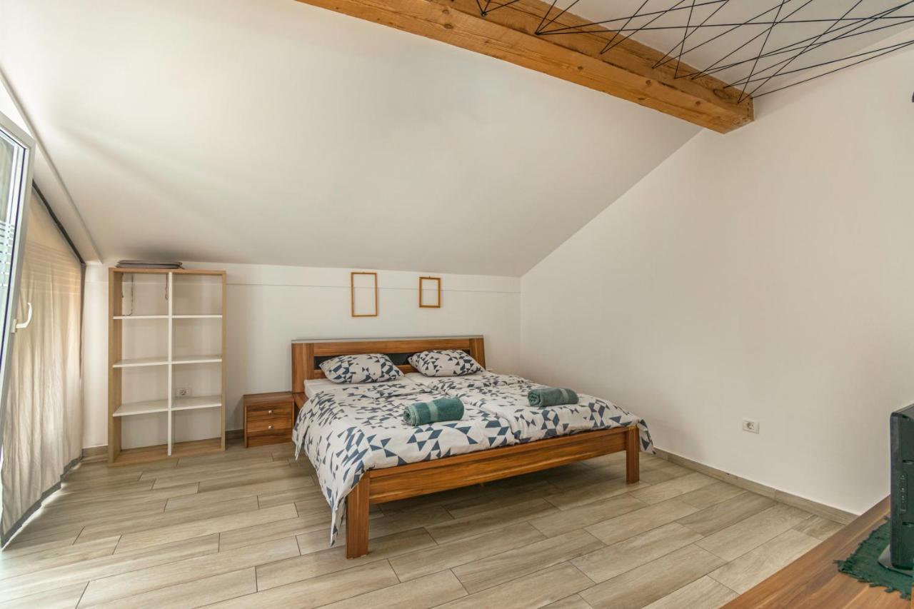 Hangar Apartments Izola Luaran gambar