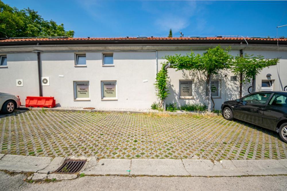 Hangar Apartments Izola Luaran gambar