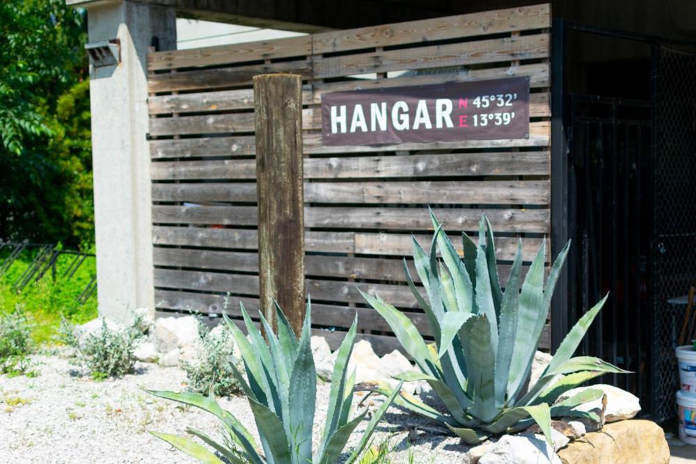 Hangar Apartments Izola Luaran gambar