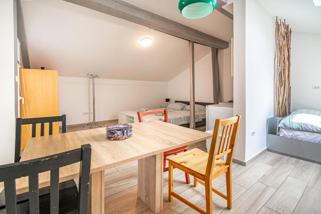Hangar Apartments Izola Luaran gambar
